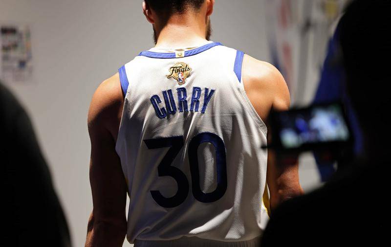 受邀执法国 受邀执法国